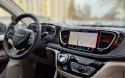 CHRYSLER PACIFICA UCONNECT 5 HARMAN BECKER 10,1" polskie menu, polski lektor, zmiana regionu