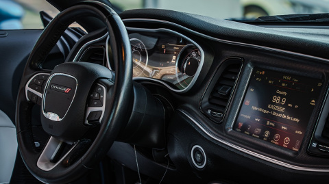 DODGE UCONNECT 8.4" HARMAN BECKER VP3 VP4 polskie menu, polski lektor, zmiana regionu