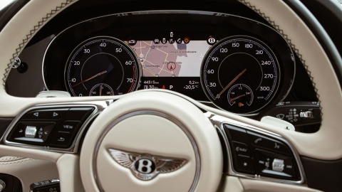 BENTLEY BENTAYGA - polskie menu, polski lektor, zmiana regionu