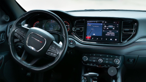 DODGE UCONNECT 5 HARMAN BECKER 10,1" polskie menu, polski lektor, zmiana regionu