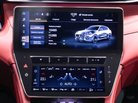 Maserati Grecale - polskie menu (zmiana regionu) | nawigacja, radio, sterowanie głosowe