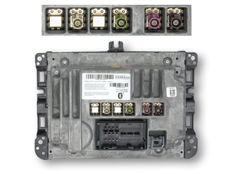 Naprawa Radia Uconnect 8.4" Harman Becker VP3 VP4 - Chrysler Pacifica, 200, 300 (2015-2017r.) | Serwis nawigacji