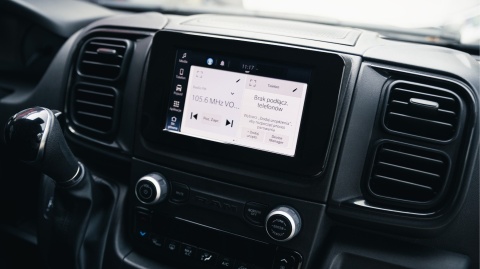 Dodge Ram Promaster polskie menu, zmiana regionu