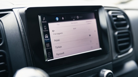 Dodge Ram Promaster polskie menu, zmiana regionu