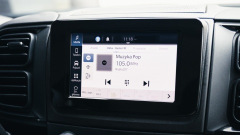 Dodge Ram Promaster polskie menu, zmiana regionu