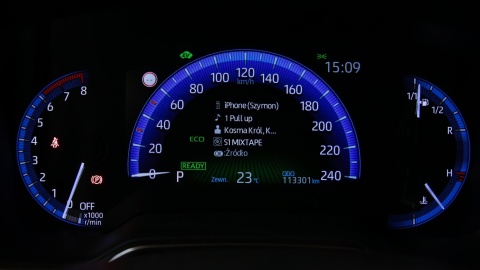 Aktywacja CarPlay / Android Auto Toyota Corolla RAV4 bez wymiany