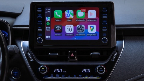 Aktywacja CarPlay / Android Auto Toyota Corolla RAV4 bez wymiany