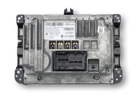 Naprawa Radia Uconnect 8.4" Harman Becker VP3 VP4 - Jeep Cherooke, Jeep Grand Cherooke (2013-2018r.) | Serwis nawigacji